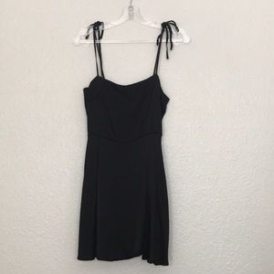 LITTLE BLACK DRESS